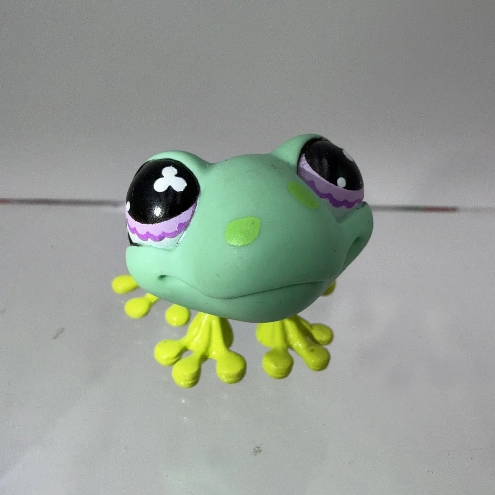 Littlest Pet Shop Frog - #479 - 2007 - Green w neon green feet &‎ purple eyes